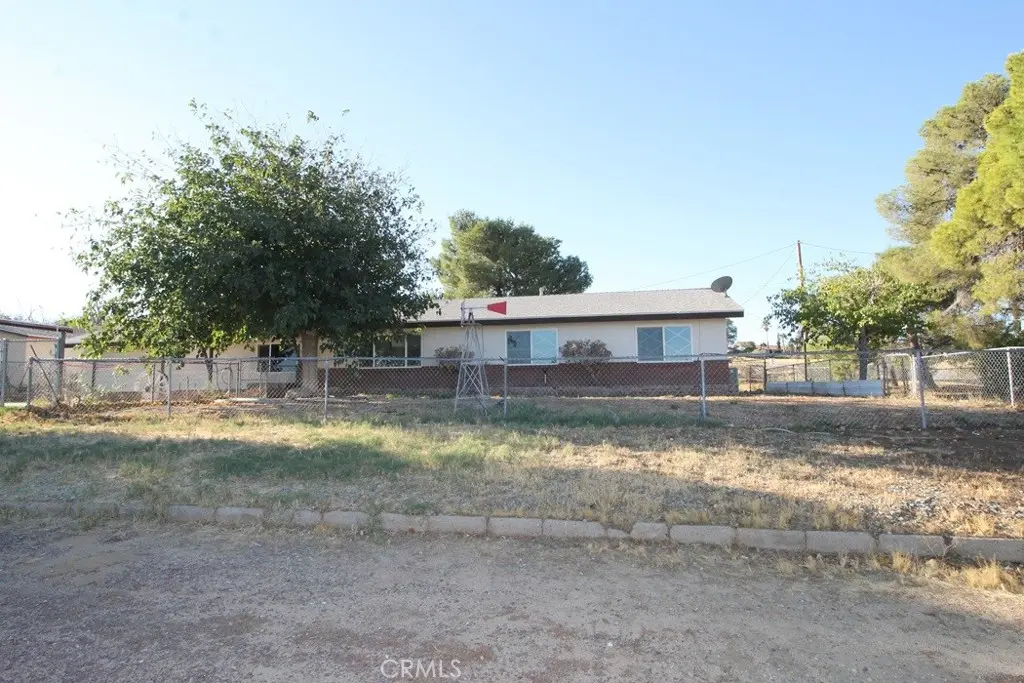 33939 M, Barstow, CA — listing photo 1