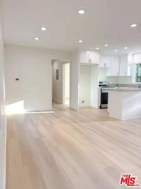 326 E Randolph Street A, Glendale, CA — listing photo 1
