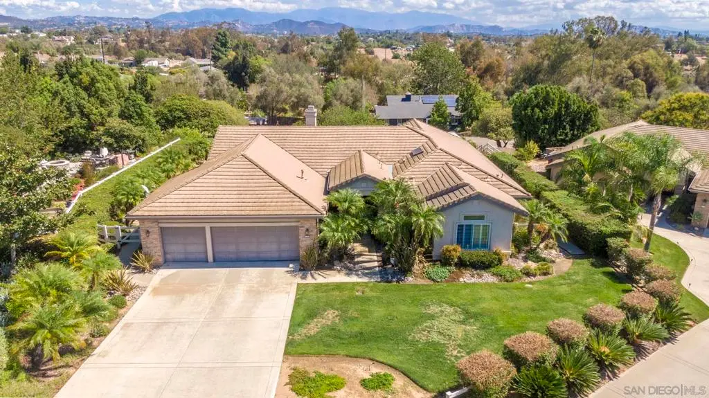 1202 Calle Sonia, Fallbrook, CA — listing photo 1