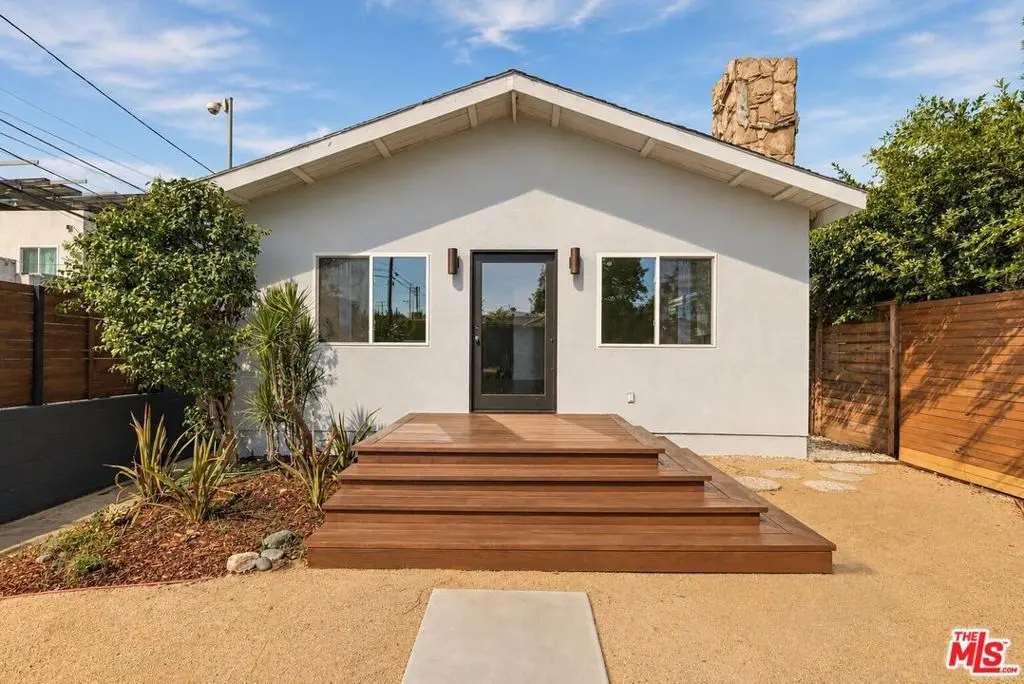 911 Indiana Avenue, Venice, CA — listing photo 1