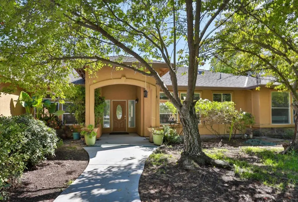 Single Family Residence for sale at 13921 Simko Ranch Lane, Galt, CA featuring 5 beds and 3 baths
