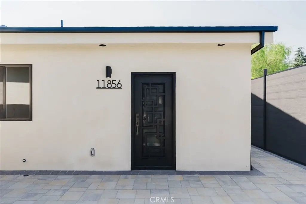 11856 Arminta Street, North Hollywood, CA — listing photo 1