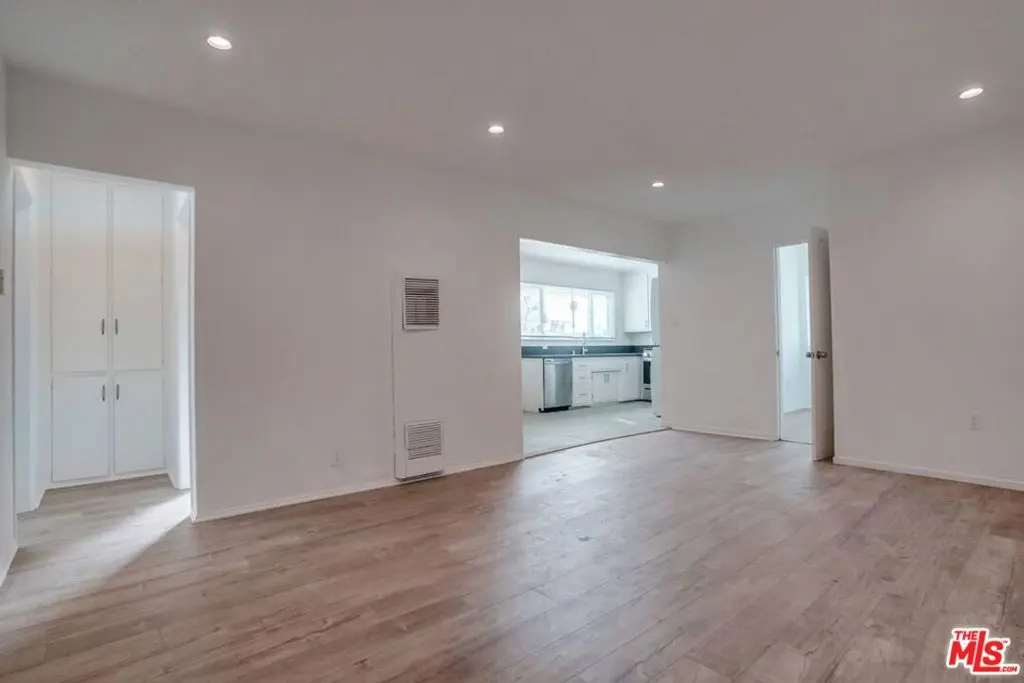629 Hardin Drive 3, Inglewood, CA — listing photo 1