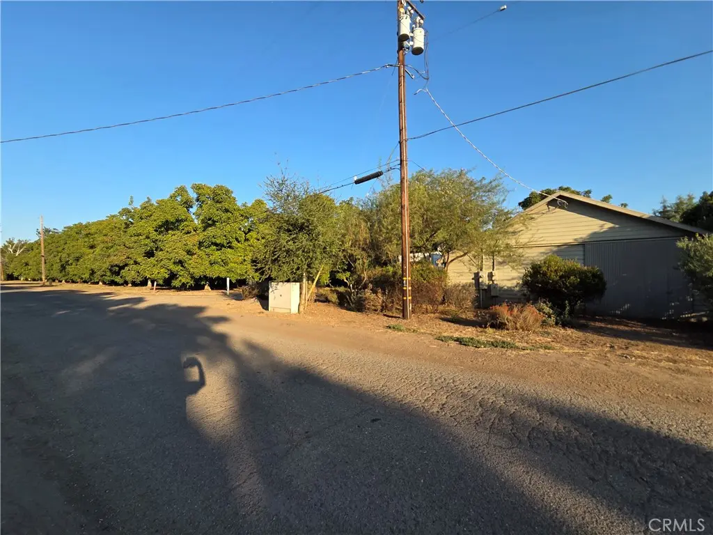 24011 Bray Avenue, Red Bluff, CA — listing photo 1