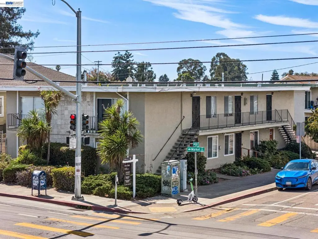 Residential Income for sale at 901 55Th St, Oakland, CA