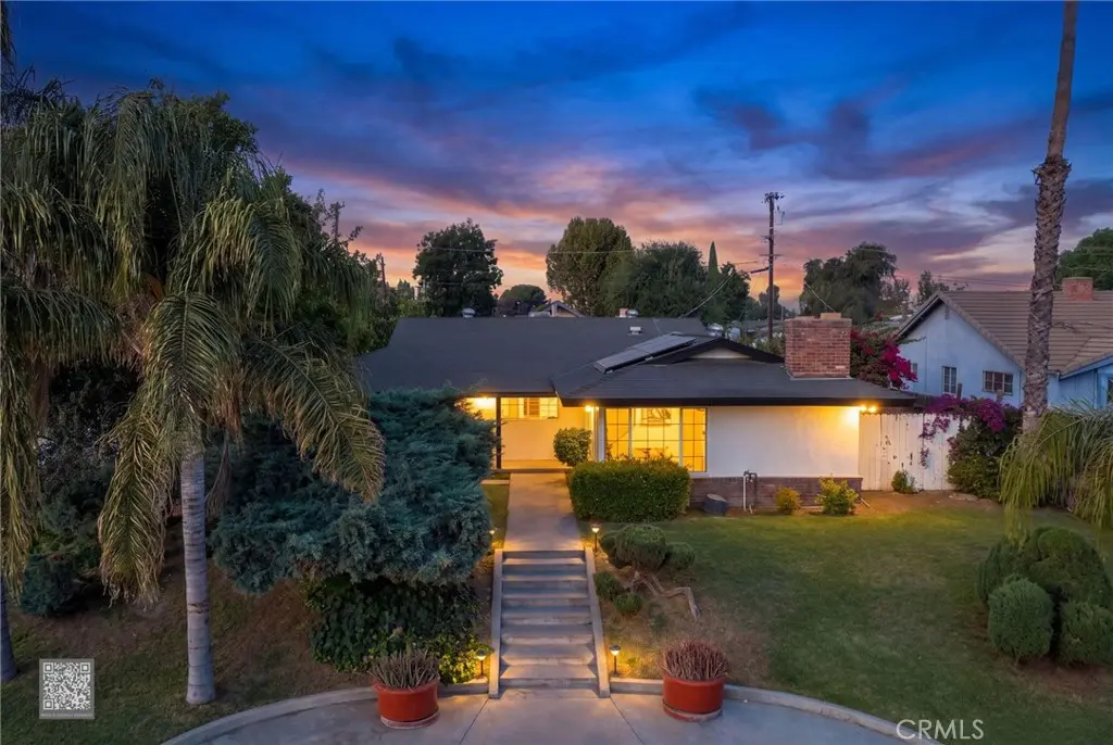 421 Brookhaven Dr, Bakersfield, CA — listing photo 1