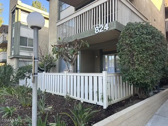 824 Pinetree Circle 16, Thousand Oaks, CA — listing photo 1