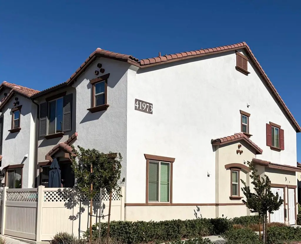 41973 Rondo St 1203, Murrieta, CA — listing photo 1