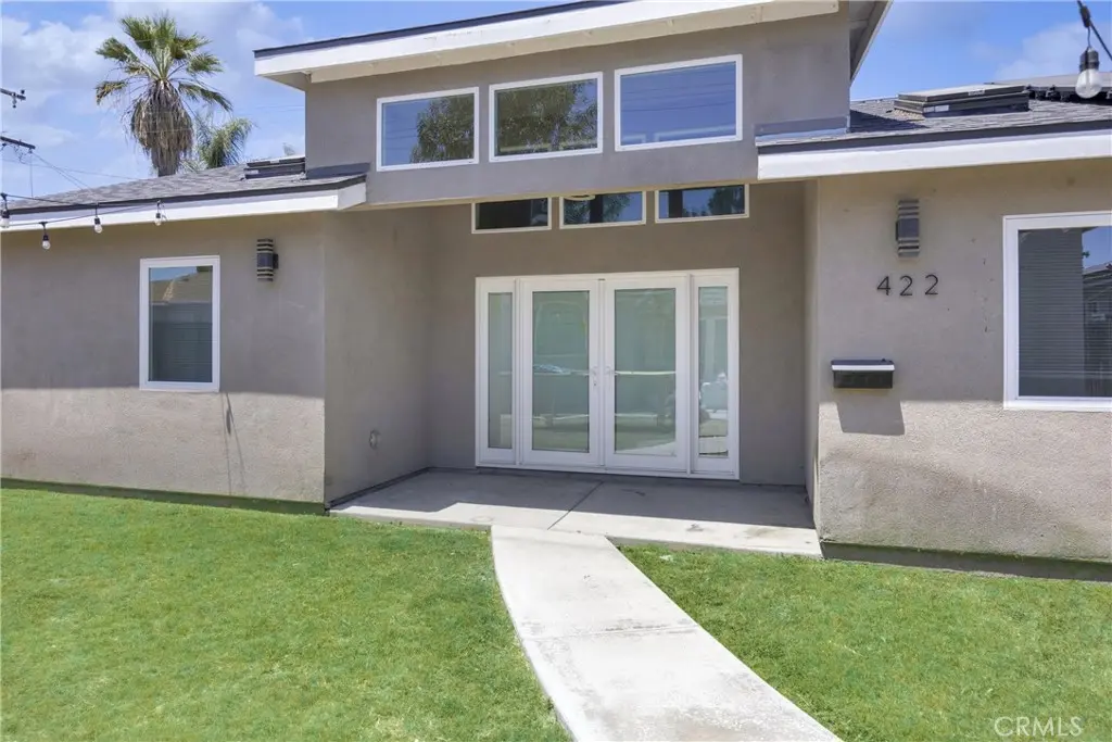420 N Batavia, Orange, CA — listing photo 1