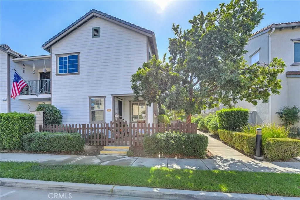 450 Merced Court, Corona, CA — listing photo 1