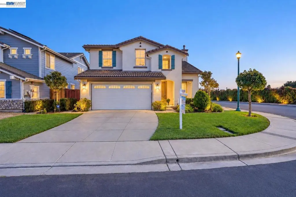 Single Family Residence for sale at 1098 Boyle St., Union City, CA featuring 5 beds and 3 baths