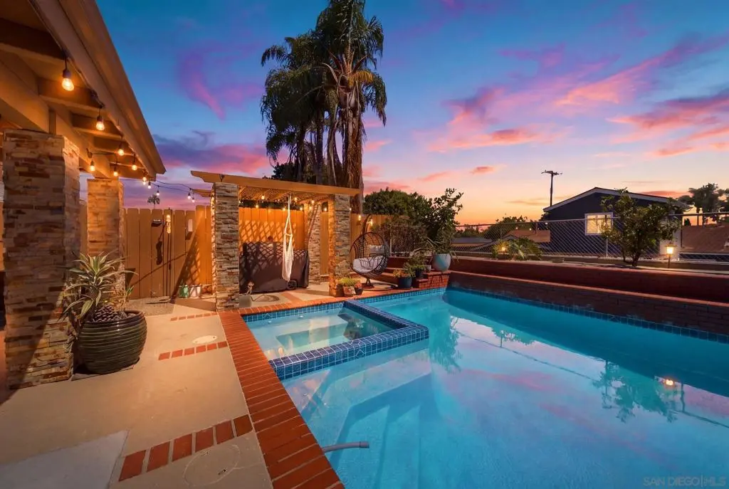6885 Rockglen Ave, San Diego, CA — listing photo 1