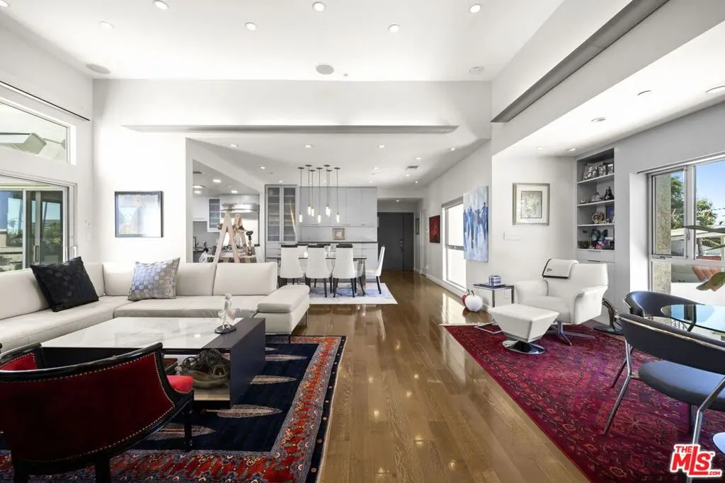 907 Lincoln Boulevard PH 302, Santa Monica, CA — listing photo 1