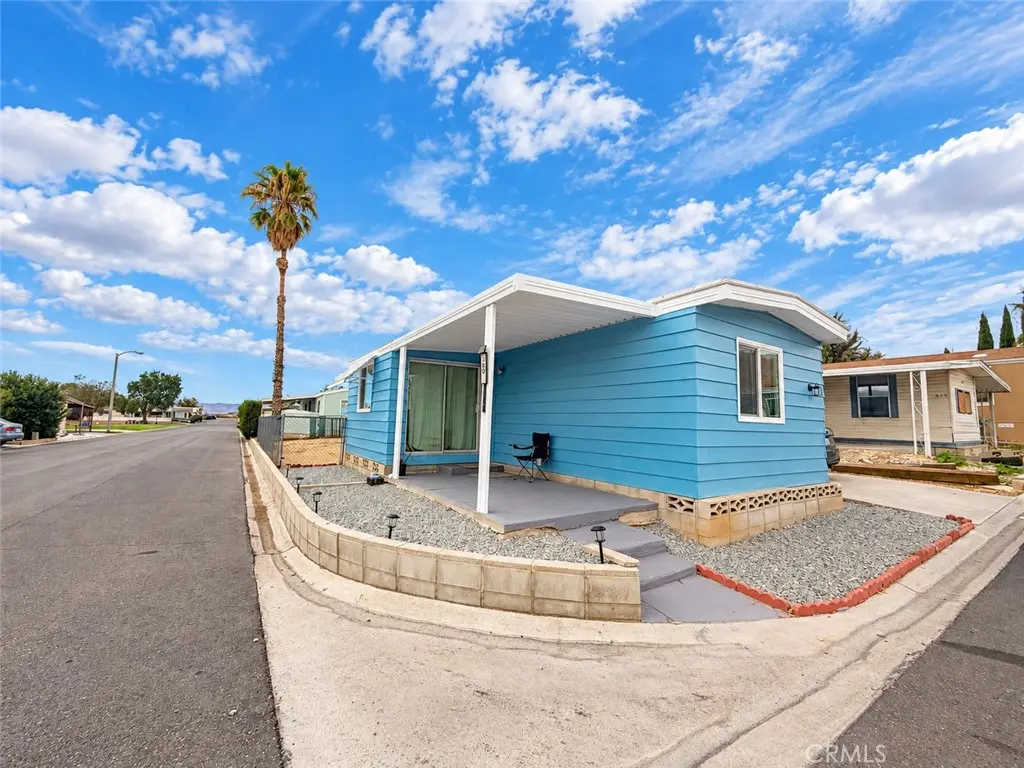 20683 Waalew Road 59, Apple Valley, CA — listing photo 1