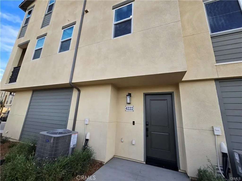 Condominium for rent at 4222 Marigold Lane, Arcadia, CA featuring 2 beds and 3 baths