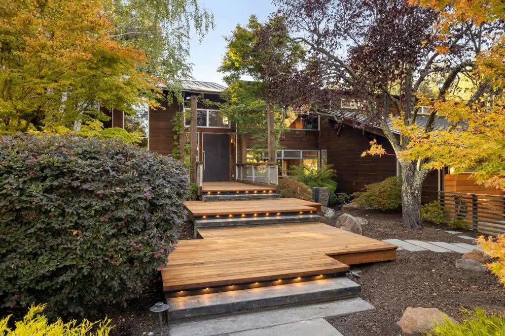 Single Family Residence for sale at 14123 Tracy Court, Los Altos Hills, CA featuring 6 beds and 6 baths