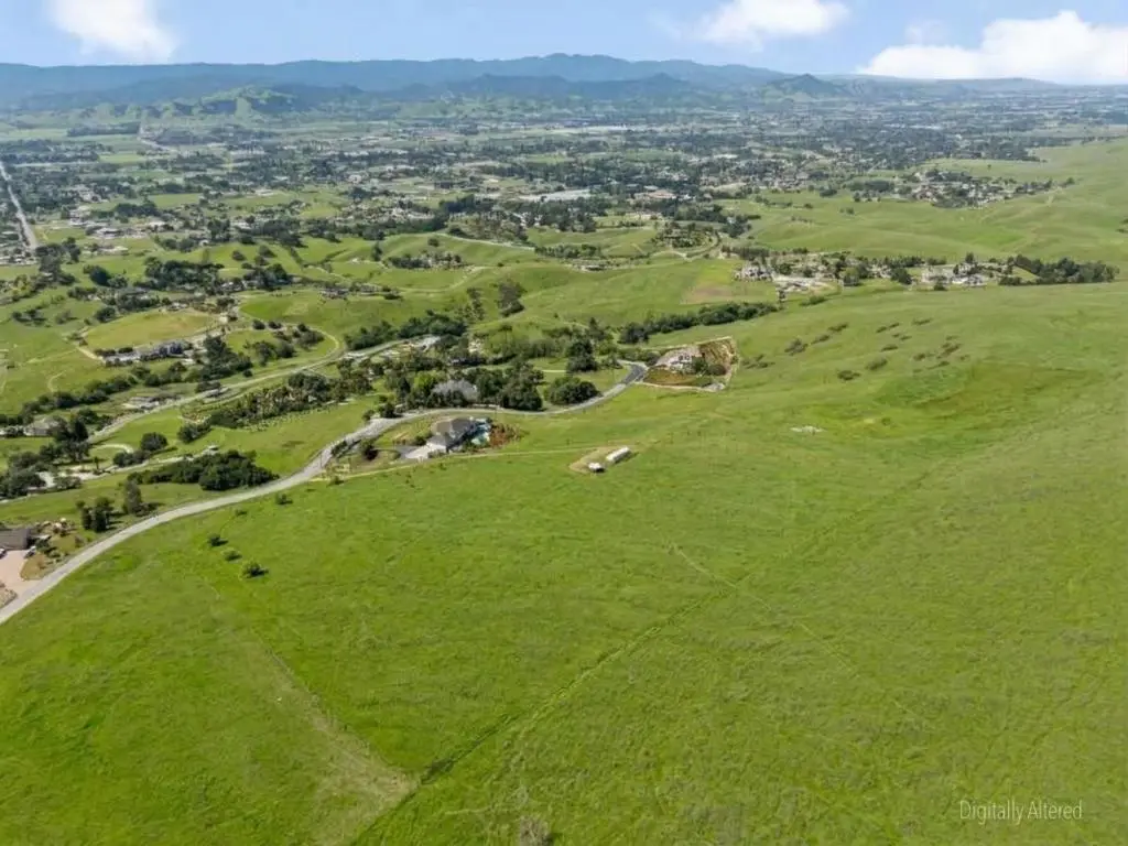 2550 Butch Drive, Gilroy, CA — listing photo 1