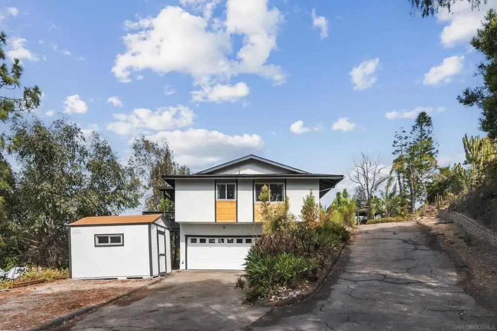 8445 Vista Del Cajon Pl, Lakeside, CA — listing photo 1