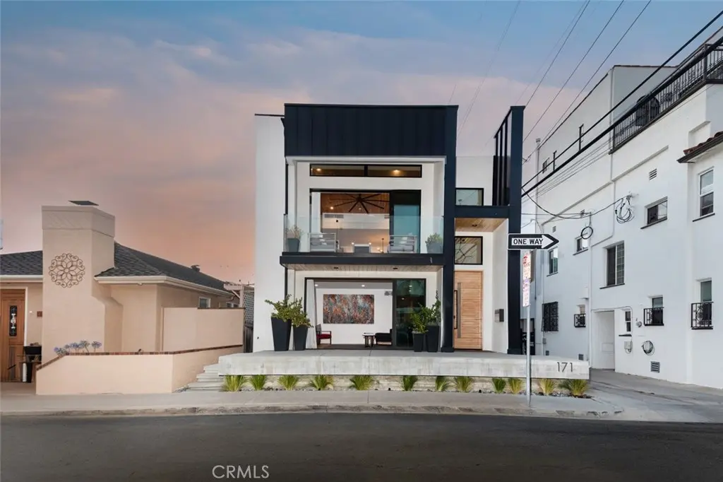 171 Savona Walk, Long Beach, CA — listing photo 1