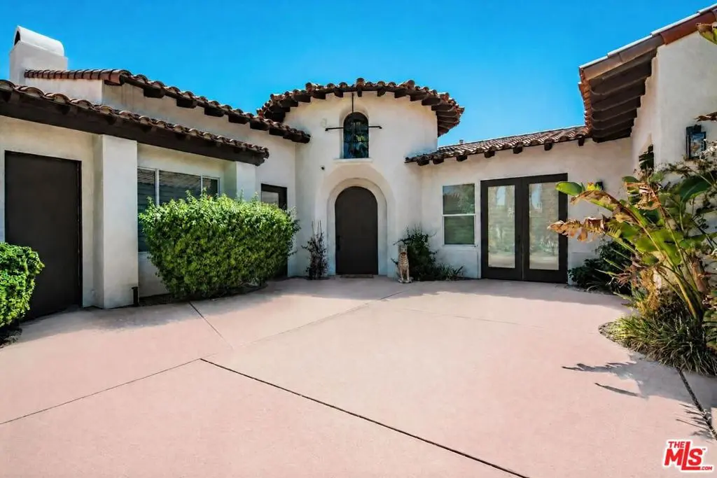 1231 Verdugo Road, Palm Springs, CA — listing photo 1