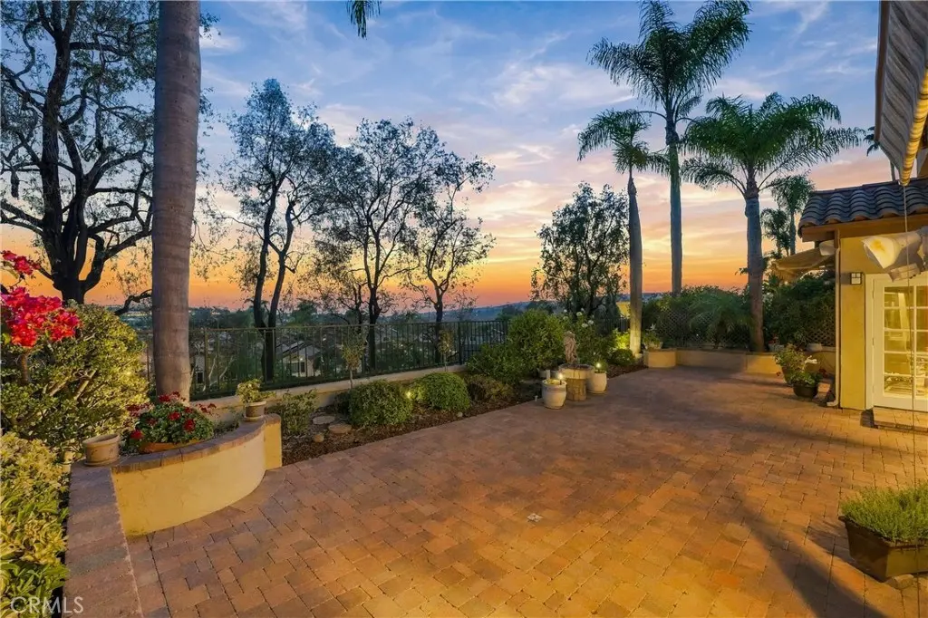 Single Family Residence for sale at 14 Novilla, Laguna Niguel, CA featuring 5 beds and 4 baths