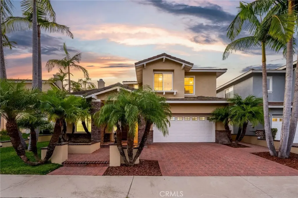 Single Family Residence for sale at 35 Hollyleaf, Aliso Viejo, CA featuring 4 beds and 3 baths