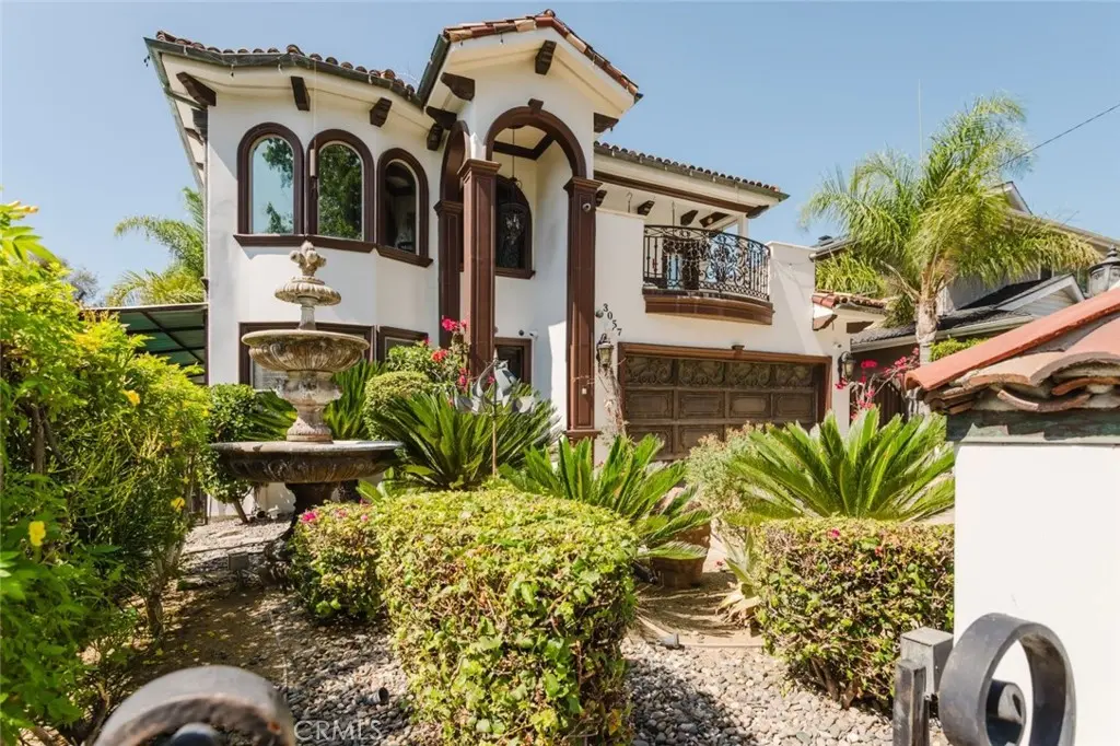 3057 N Naomi Street, Burbank, CA — listing photo 1