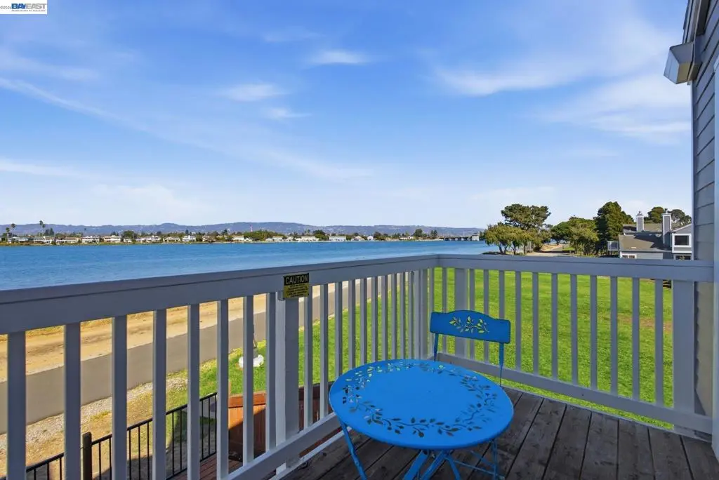 73 Bay Park Ter, Alameda, CA — listing photo 1