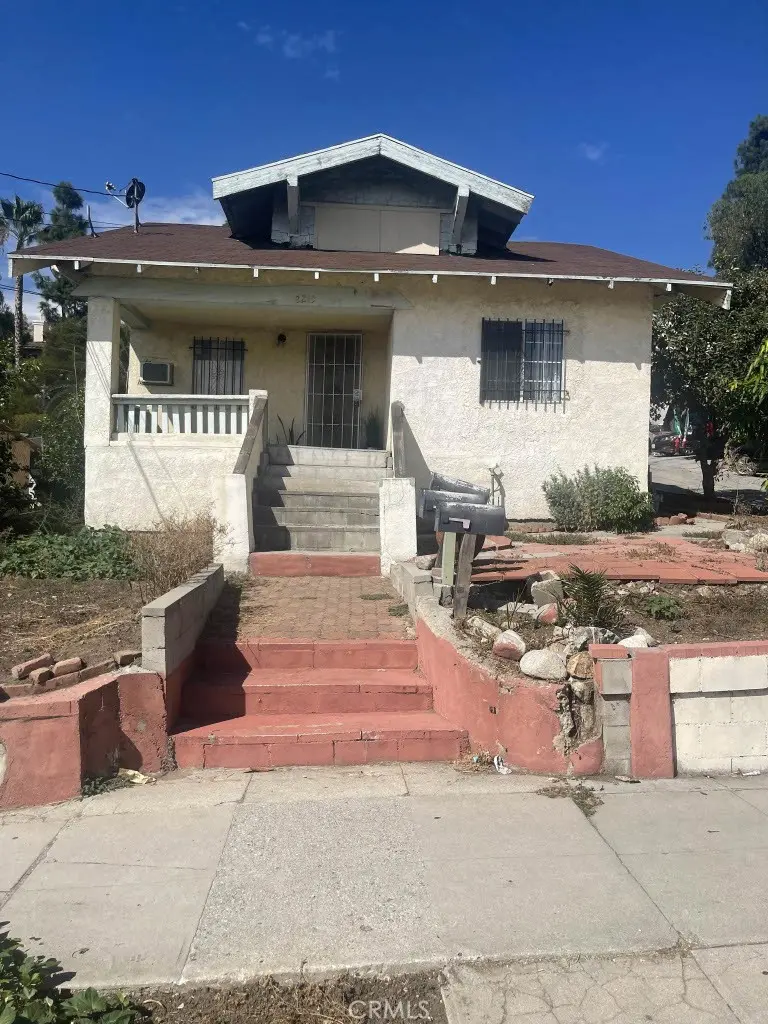 2215 Parkside, Los Angeles, CA — listing photo 1
