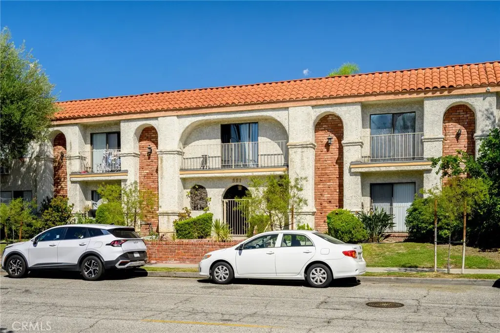 521 E Lomita Avenue 205, Glendale, CA — listing photo 1
