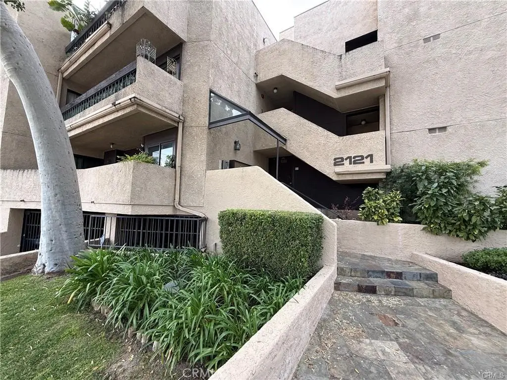 2121 Scott Road 104, Burbank, CA — listing photo 1