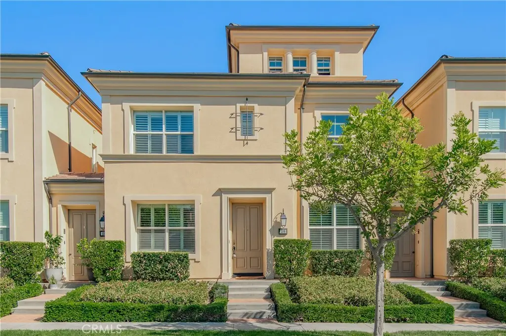 Condominium for rent at 106 Hayseed, Irvine, CA featuring 3 beds and 4 baths