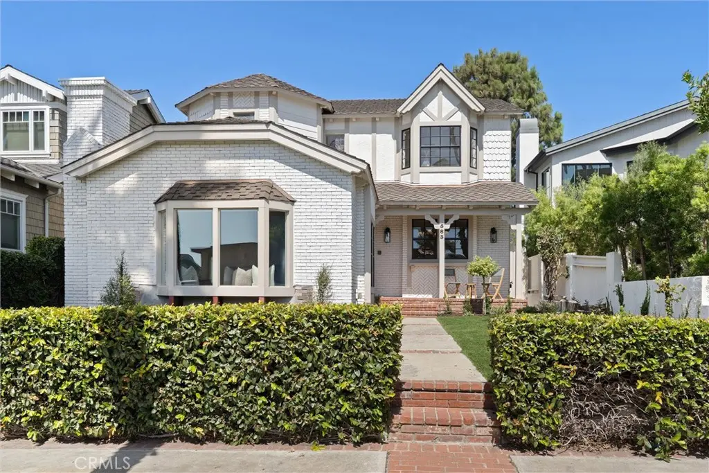 Single Family Residence for sale at 583 36th Street, Manhattan Beach, CA featuring 4 beds and 4 baths