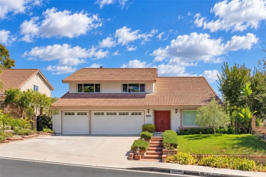 22086 Esplendor, Mission Viejo, CA — listing photo 1