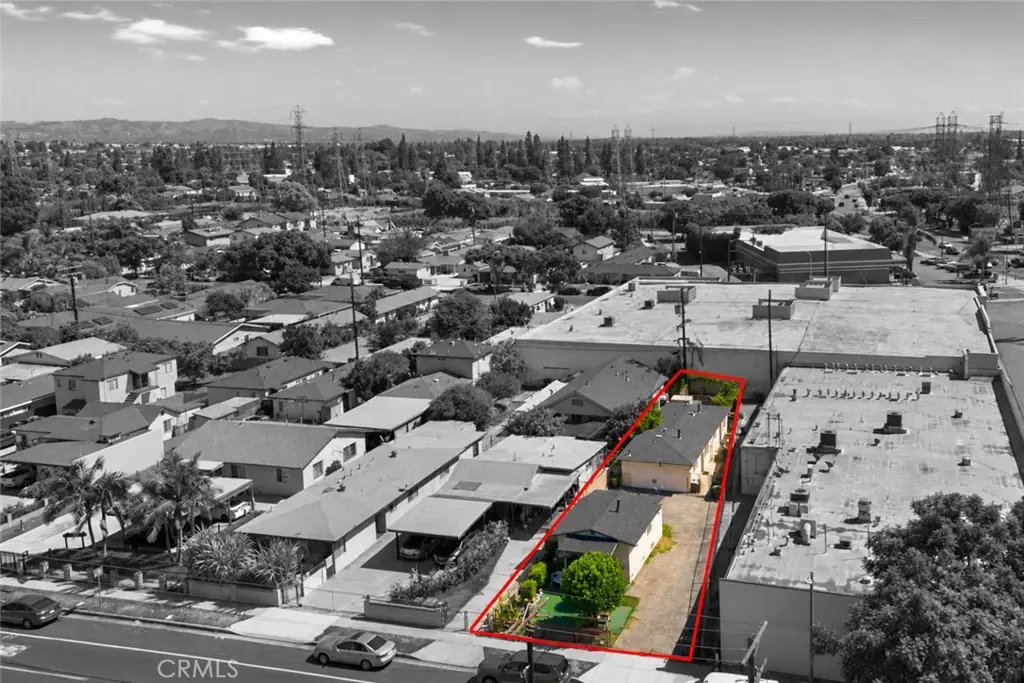 Triplex for sale at 7004 Jaboneria, Bell Gardens, CA