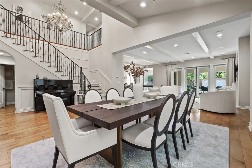 Single Family Residence for sale at 10 Shadybend, Irvine, CA featuring 4 beds and 5 baths