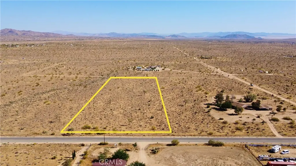 49 Aberdeen Drive, Yucca Valley, CA — listing photo 1
