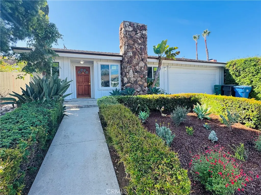 5140 E Los Flores, Long Beach, CA — listing photo 1
