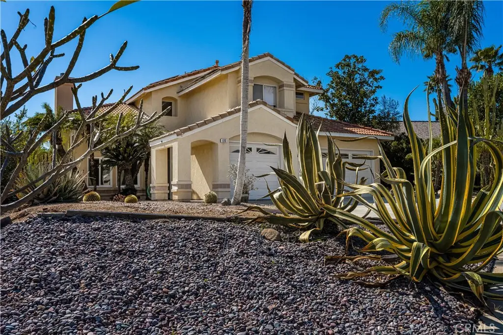 690 Canterbury Circle, Corona, CA — listing photo 1