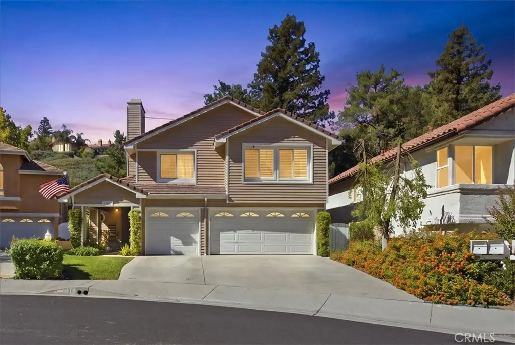 24109 Clearbank, Newhall, CA — listing photo 1