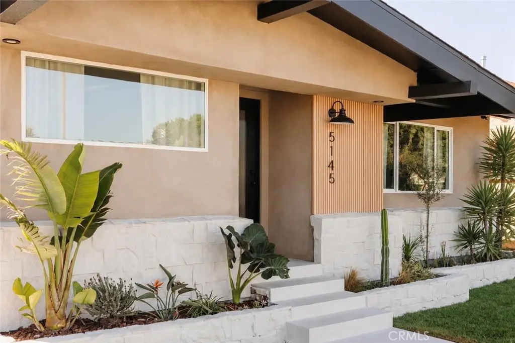 5145 6th, Los Angeles, CA — listing photo 1