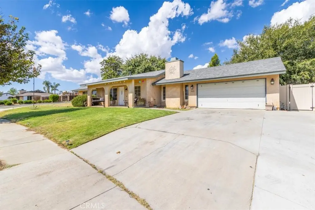 1423 W Hoffer, Banning, CA — listing photo 1