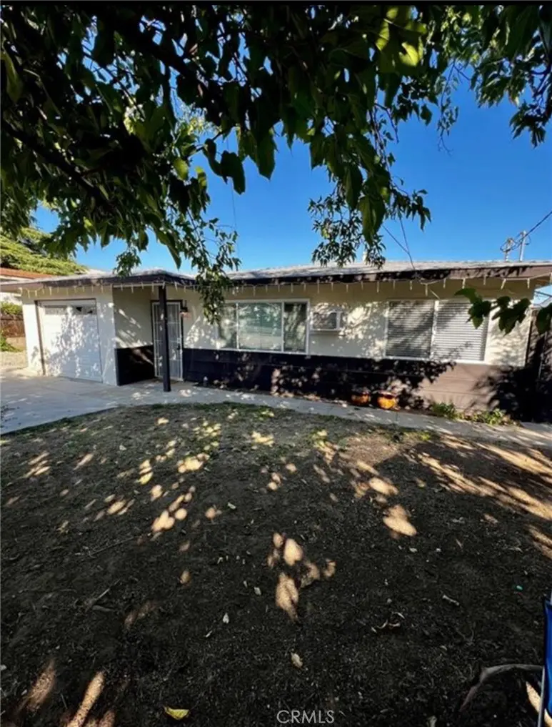 Single Family Residence for rent at 174 Maple, Beaumont, CA featuring 3 beds and 1 bath