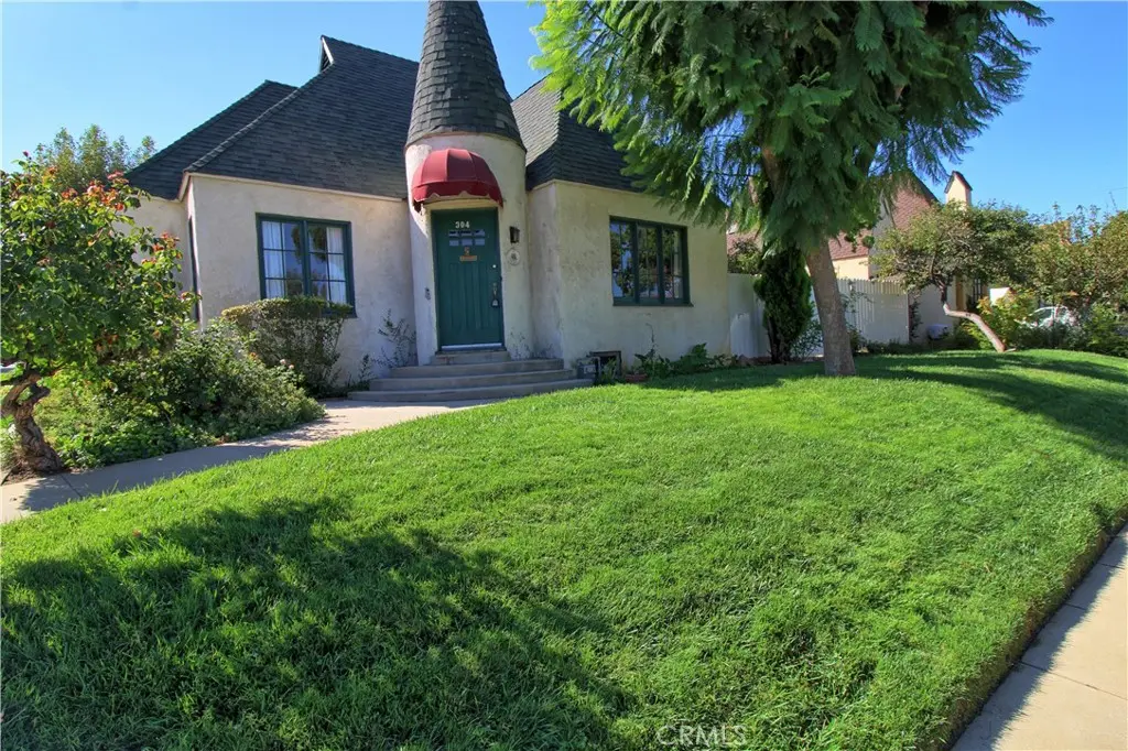 304 Normandie Court, Redlands, CA — listing photo 1