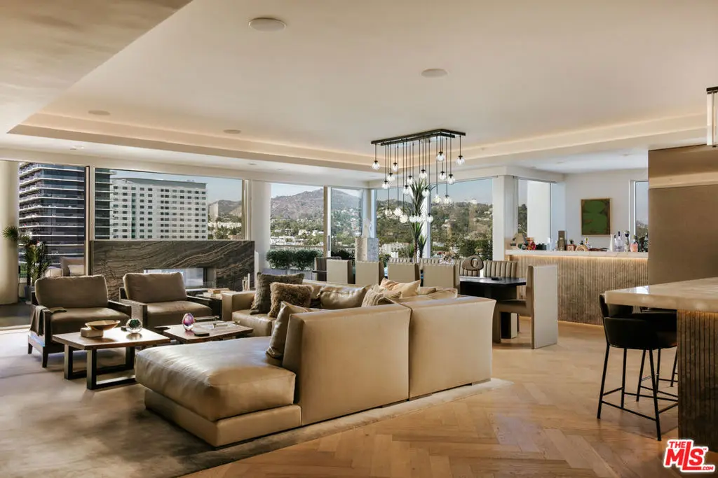 Condominium for rent at 6250 Hollywood Boulevard 14A, Los Angeles, CA featuring 3 beds and 4 baths