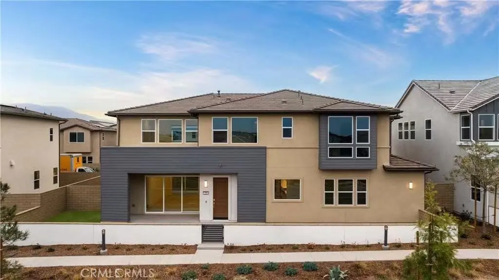 Condominium for rent at 258 Sora, Irvine, CA featuring 4 beds and 5 baths