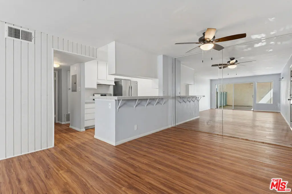 5700 Etiwanda Avenue 136, Tarzana, CA — listing photo 1