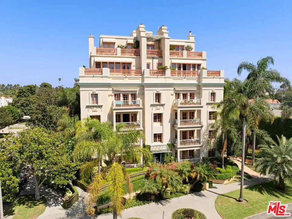 Condominium for sale at 603 Ocean Avenue 2A, Santa Monica, CA featuring 3 beds and 3 baths