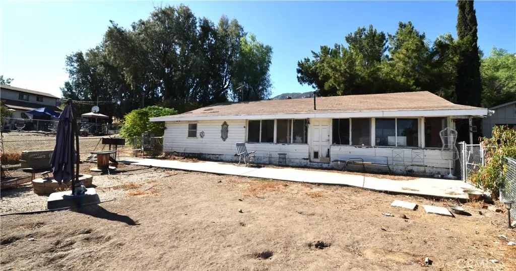 18487 Grand, Lake Elsinore, CA — listing photo 1