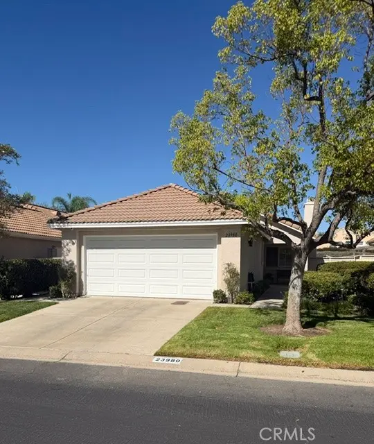 23980 Via Astuto, Murrieta, CA — listing photo 1
